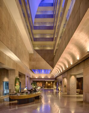 Lobby - Hyatt Regency Kolkata (Bidhannagar)