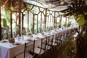 Breakfast, lunch, dinner served; Regional cuisine, garden views 