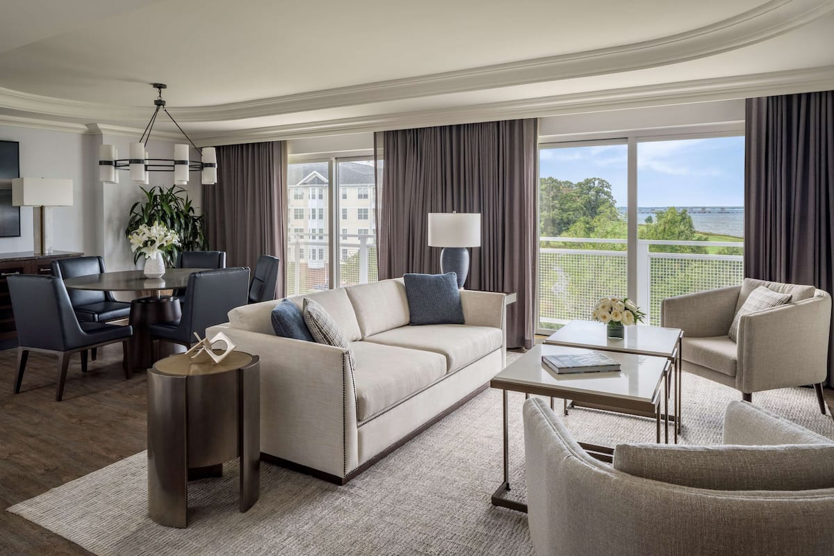 Presidential Suite | Egyptian cotton sheets, premium bedding, down comforters, pillowtop beds