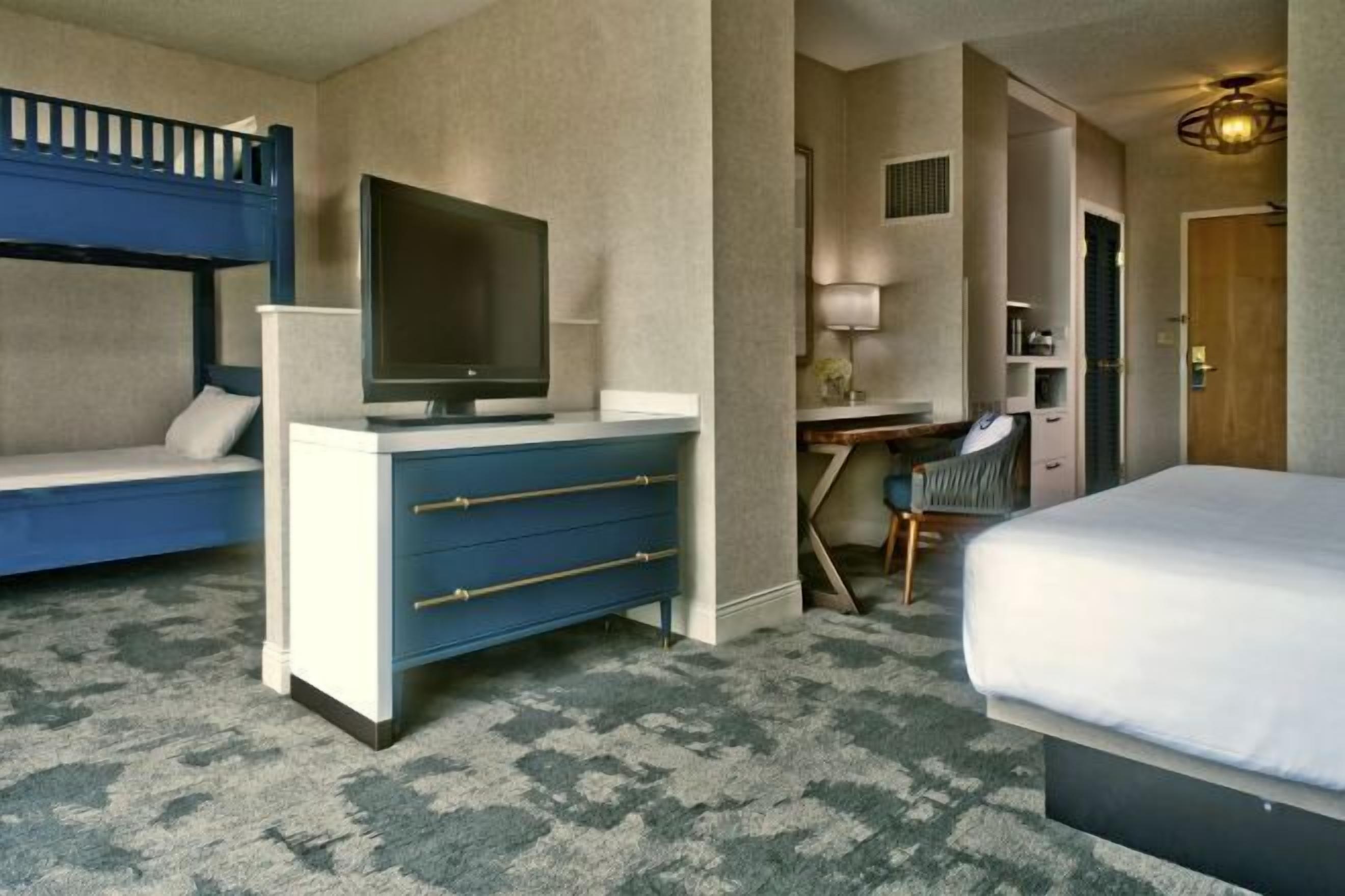 Egyptian cotton sheets, premium bedding, down duvets, pillow-top beds