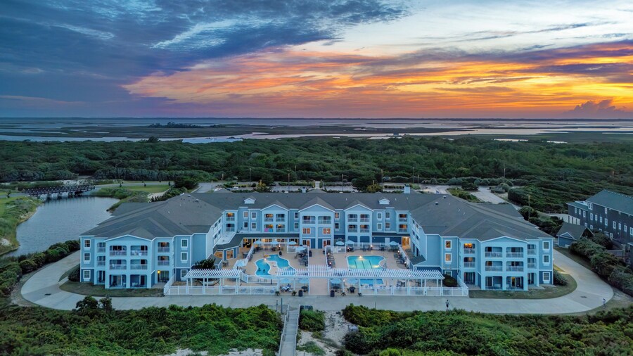 外滩群岛/卡罗拉希尔顿欢朋套房酒店