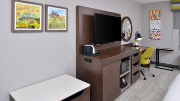 1 King-Bett, Nichtraucher | Schreibtisch, Bügeleisen/Bügelbrett, kostenloses WLAN, Bettwäsche