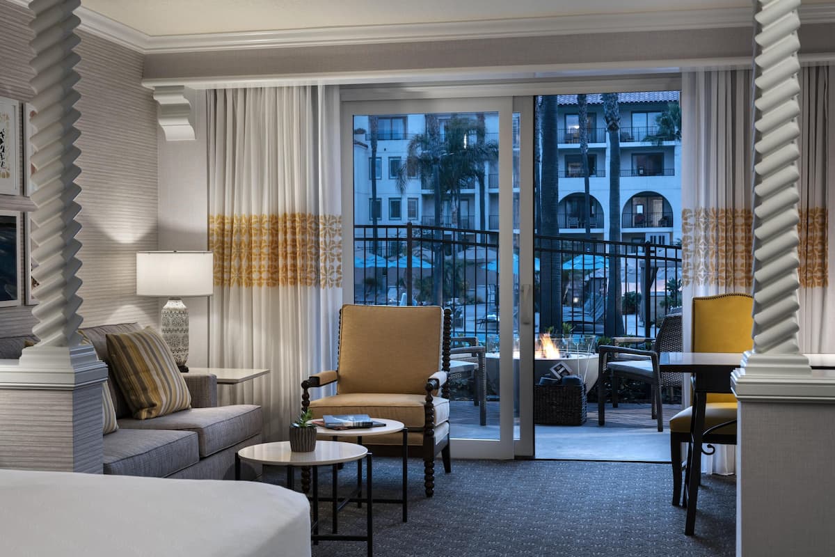 Exclusive Room, 1 King Bed, Patio (with Firepit) | Hypo-allergenic bedding, down comforters, pillowtop beds, in-room safe