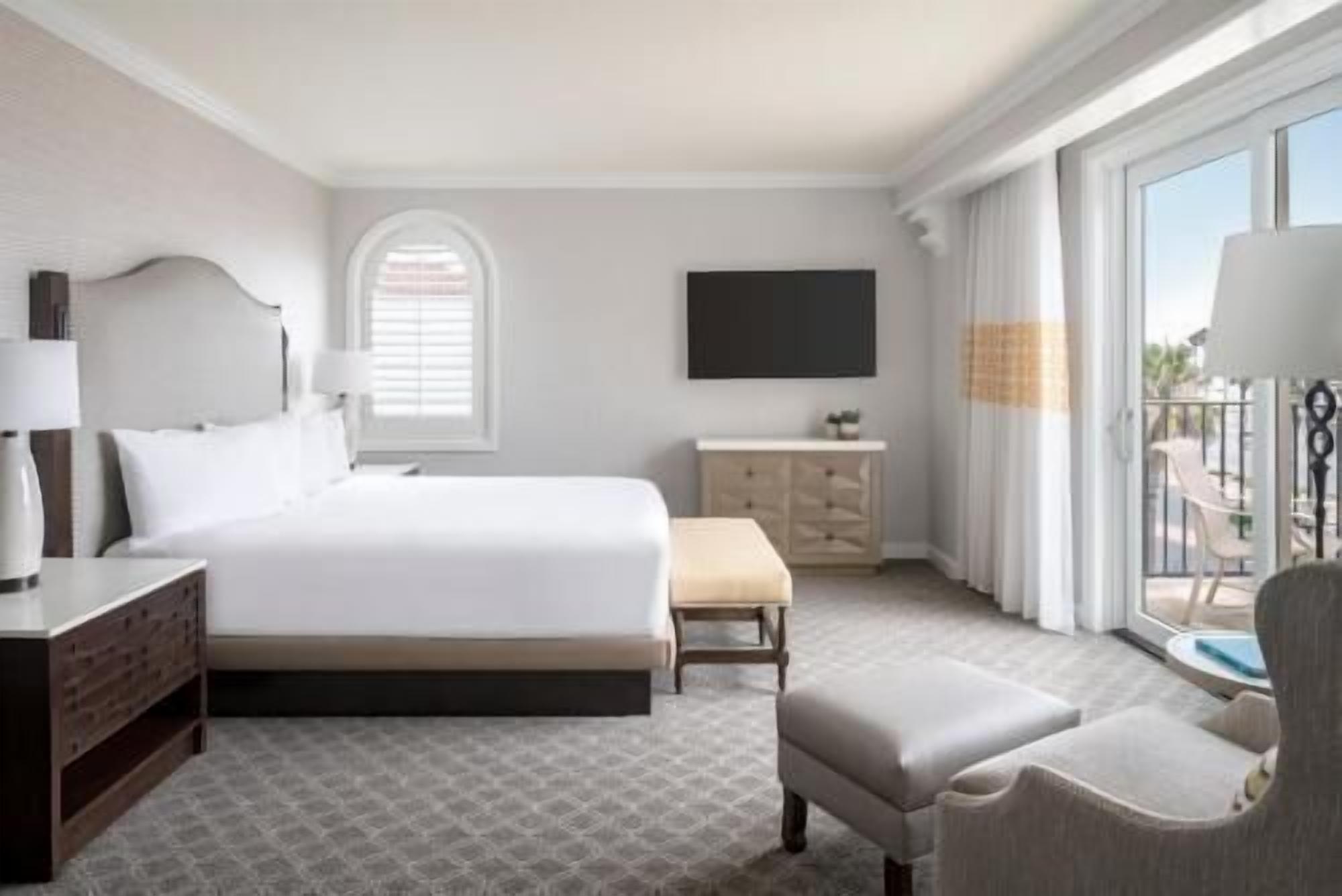 Allergitestet sengetøy, dundyner og senger med overmadrass