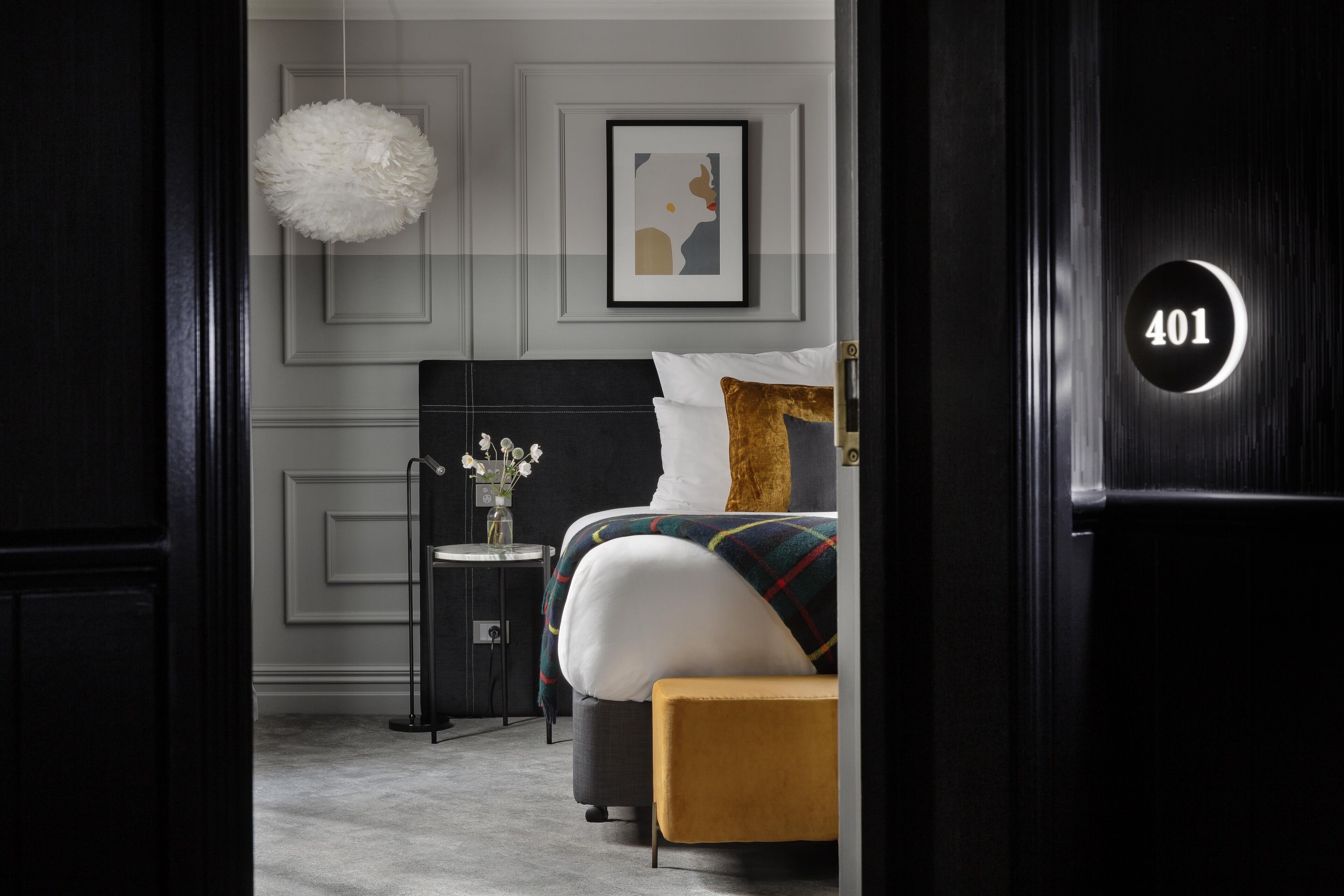 luxury room | minibar, in-room safe, desk, laptop workspace