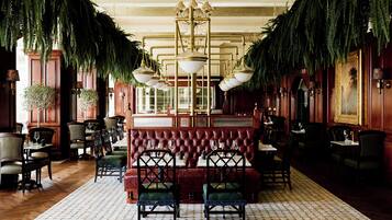 包每日自助早餐