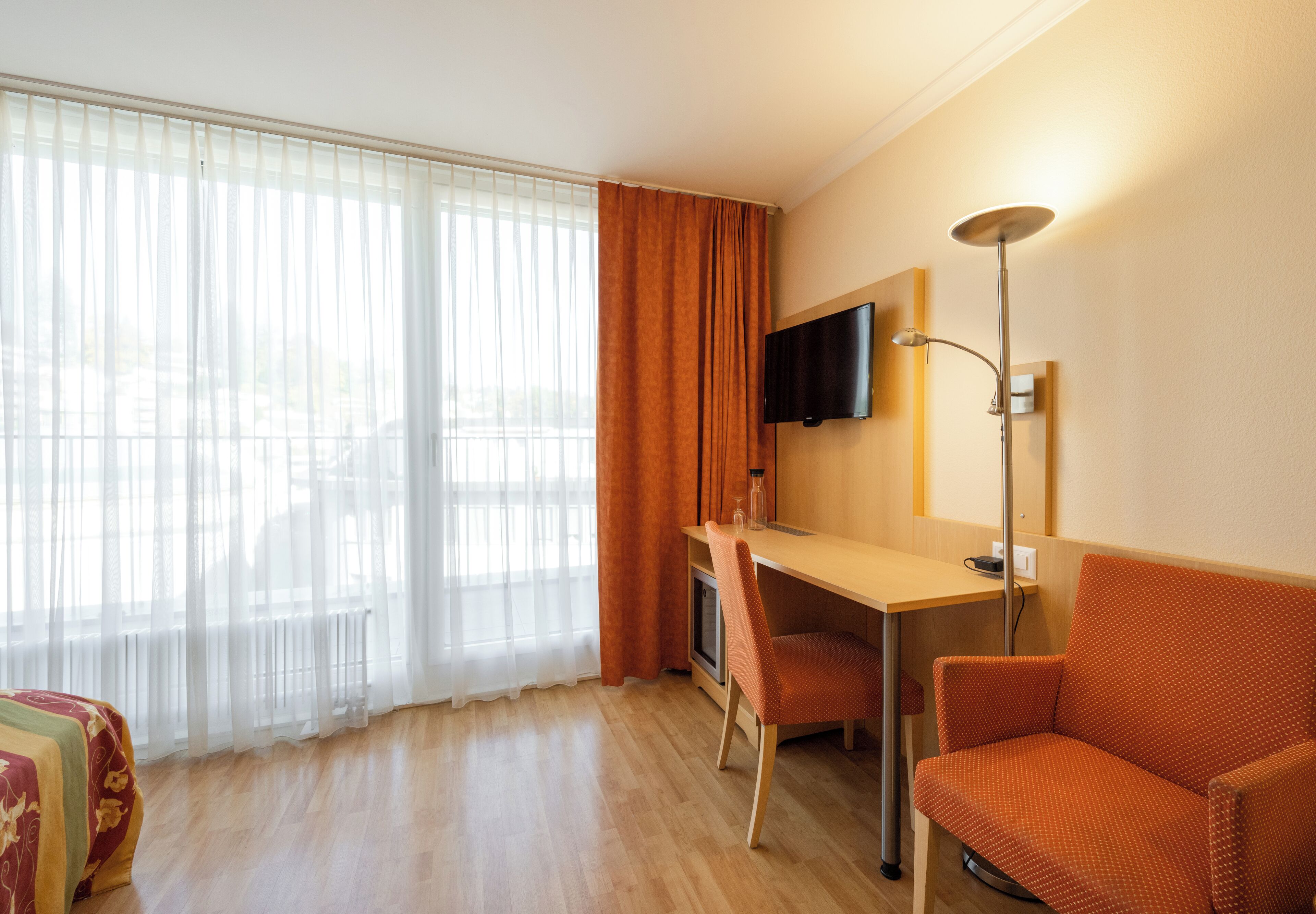 Standard-Doppel- oder -Zweibettzimmer | Allergikerbettwaren, Minibar, Zimmersafe, Schreibtisch