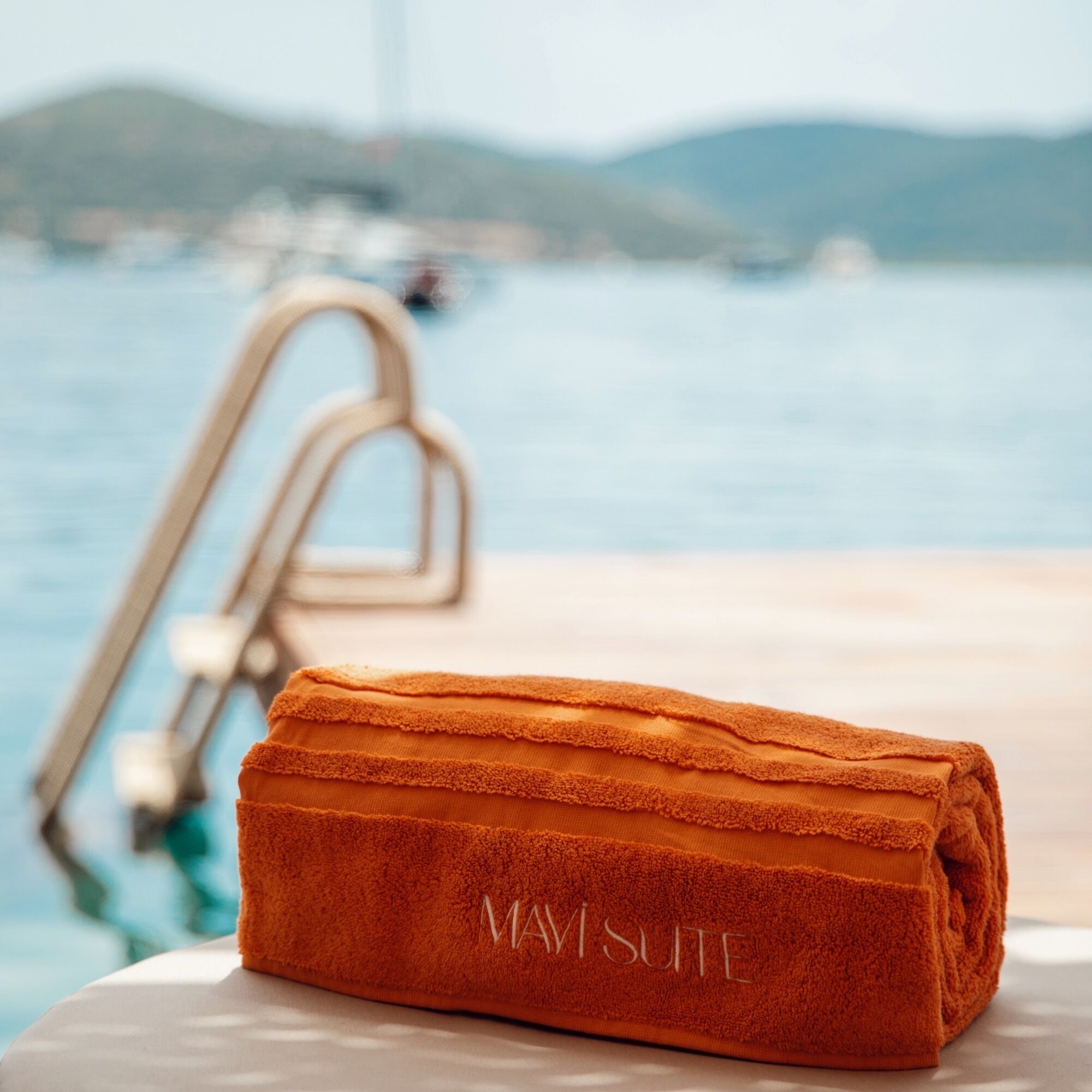 beach nearby, beach bar