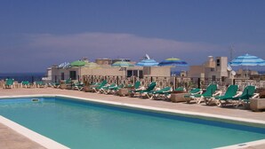 Indoor pool, outdoor pool - The Crown Hotel (St. Paul's Bay)