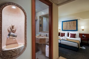 Superior Twin Room | Bathroom - Prima Palace Hotel (Jerusalem)