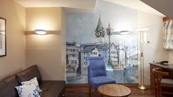 Literie hypoallergénique, coffres-forts dans les chambres