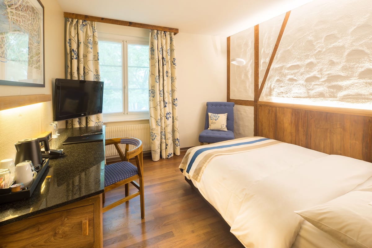 Standard Single Room, City View | 1 bedroom, hypo-allergenic bedding, in-room safe, blackout drapes