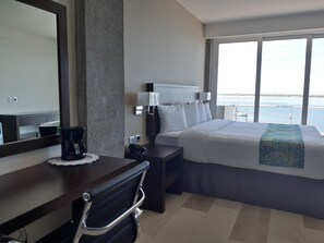 Junior Room, Sea View