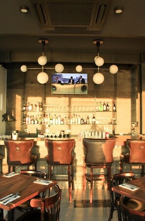 Bar (in der Unterkunft)