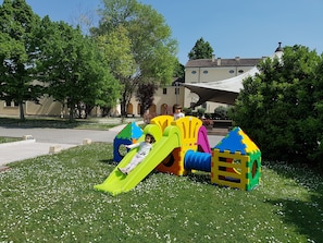 Children's play area - outdoor