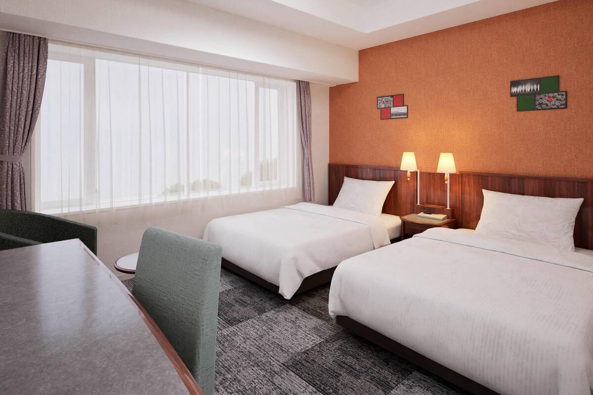 Room, 2 Twin Beds, Non Smoking | Premium bedding, desk, laptop workspace, blackout drapes