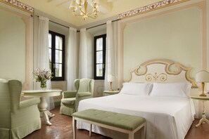 Prestige Room | Premium bedding, minibar, in-room safe, individually decorated
