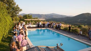 Indoor pool, 2 outdoor pools, pool umbrellas, sun loungers