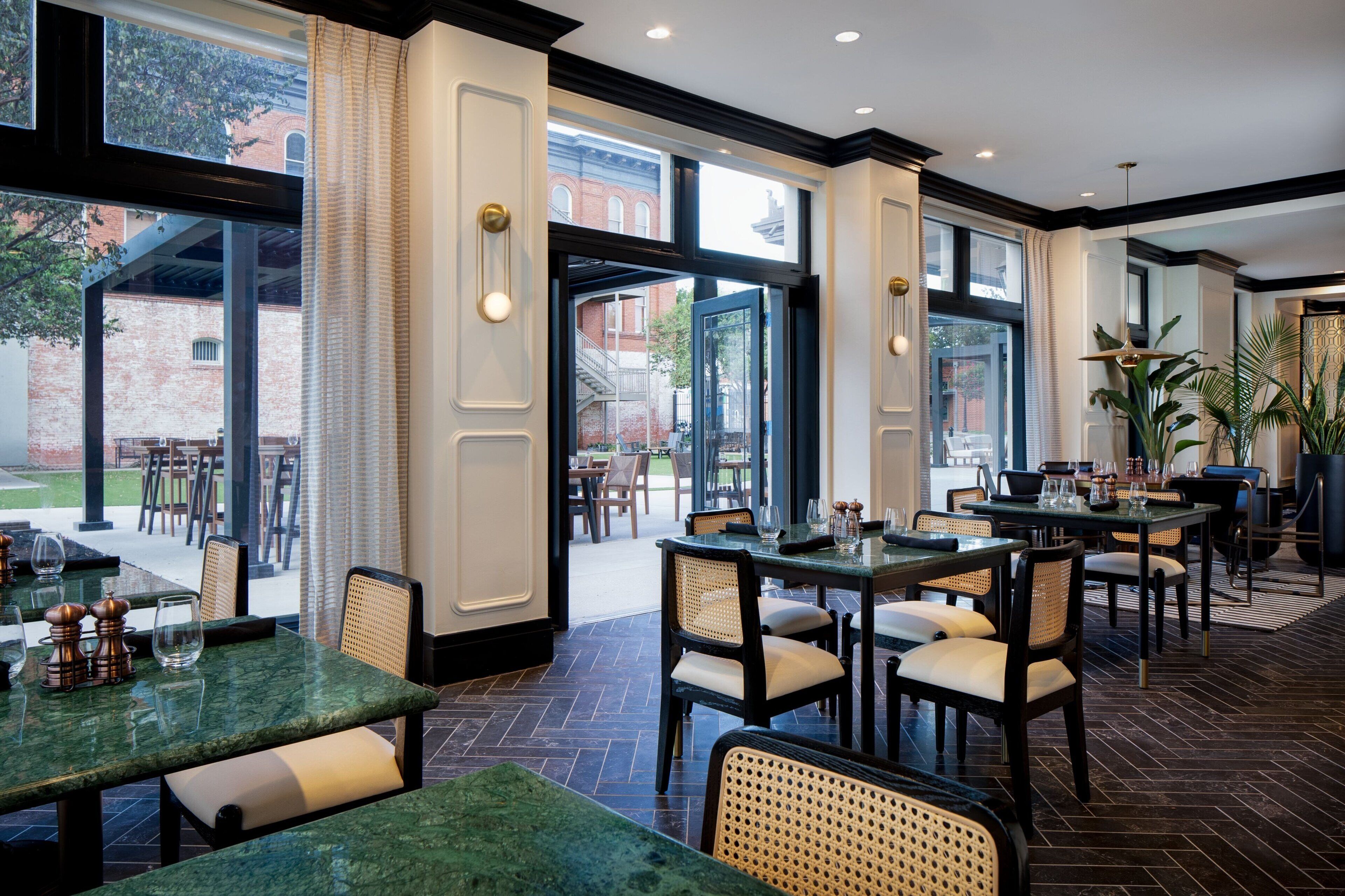 breakfast, lunch, dinner served; american cuisine, al fresco dining