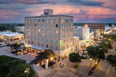The Lasalle Hotel, Bryan College Station, A Tribute Portfolio Hotel