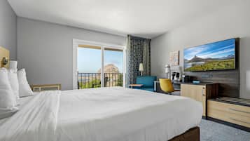 Deluxe Room, 1 King Bed, Balcony, Ocean View | Beach/ocean view