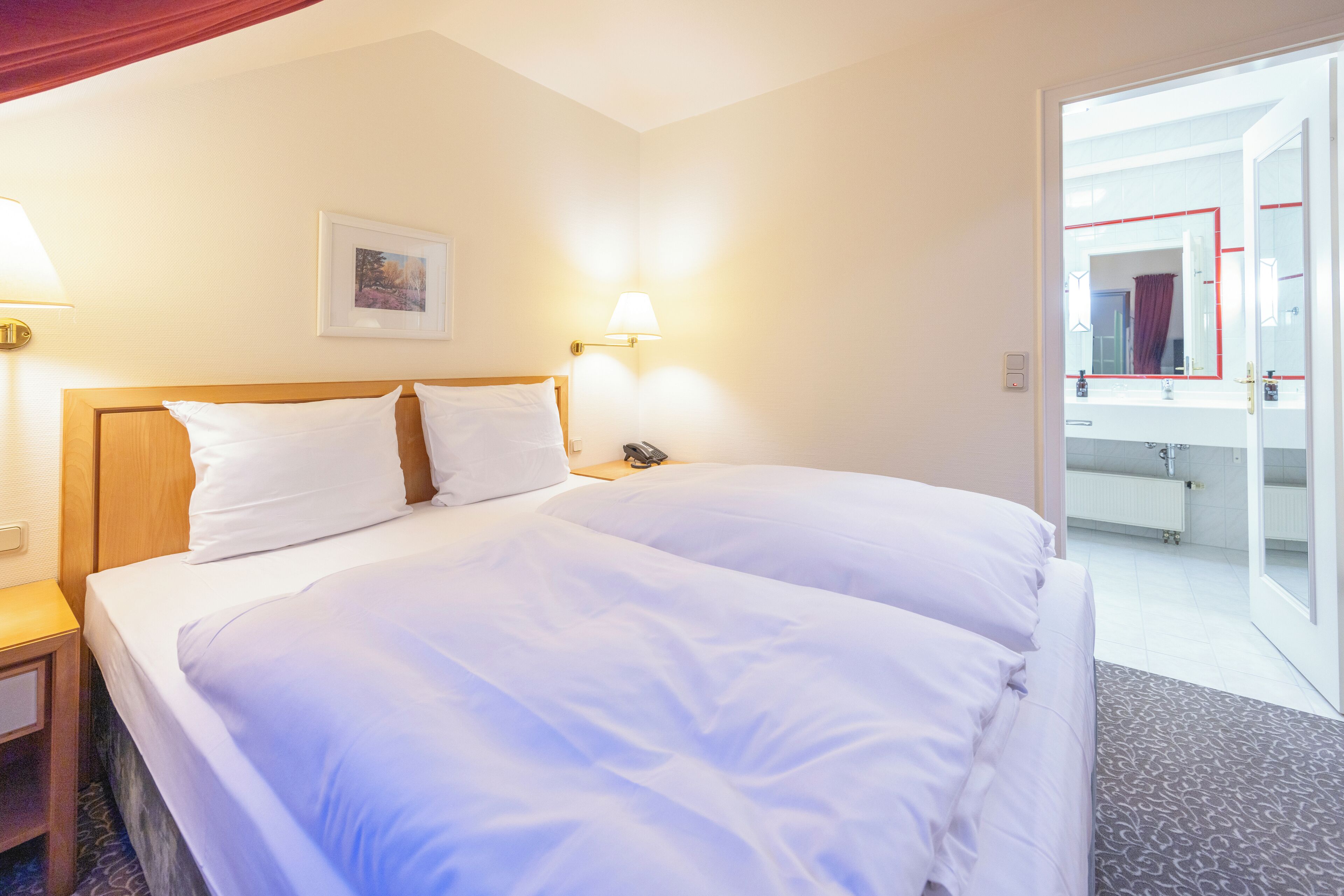 apartment | 1 bedroom, hypo-allergenic bedding, minibar, in-room safe