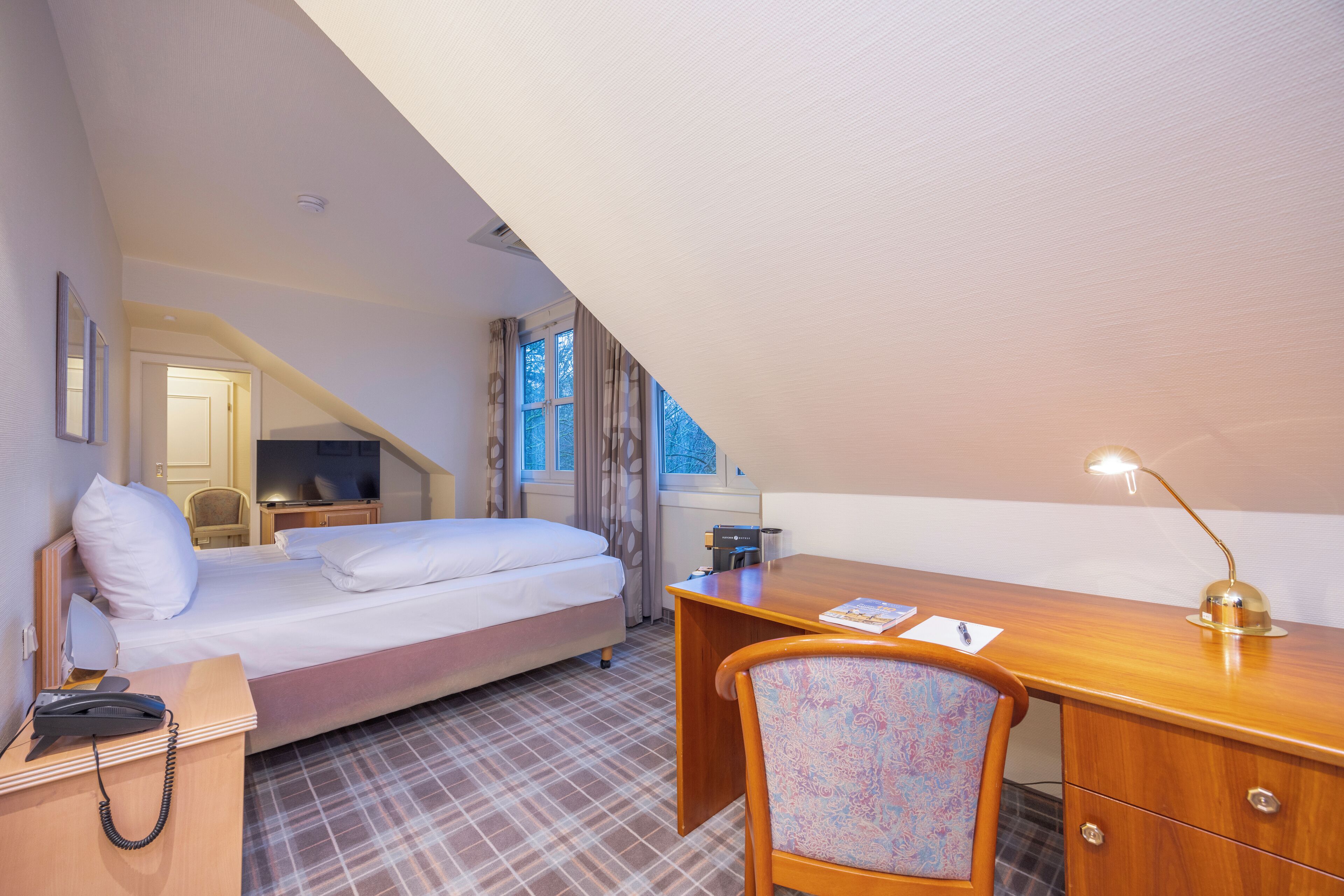 suite | 1 bedroom, hypo-allergenic bedding, minibar, in-room safe