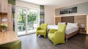 Comfort Double Room, Balcony | Hypo-allergenic bedding, minibar, in-room safe, desk