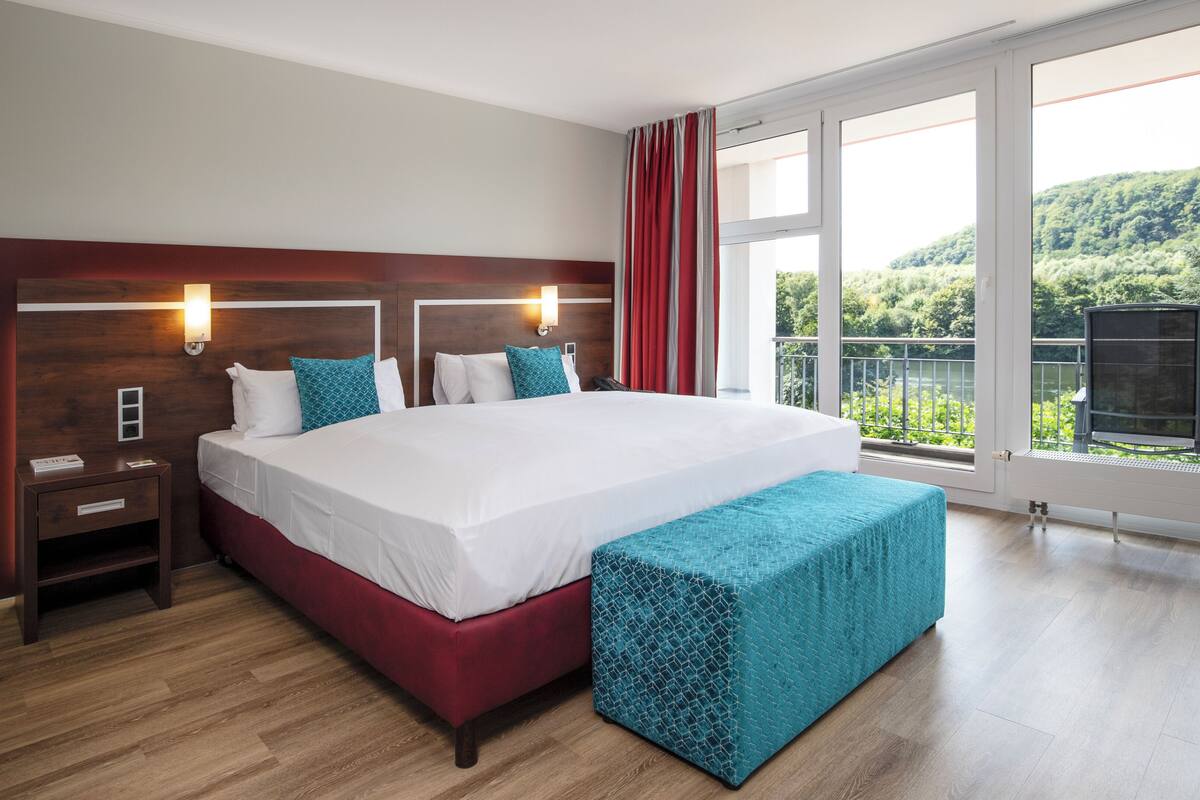 superior double room, balcony | 1 bedroom, hypo-allergenic bedding, minibar, in-room safe