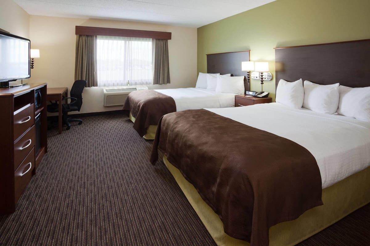 Room, 2 Queen Beds, Non Smoking | Desk, soundproofing, iron/ironing board, free cribs/infant beds
