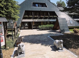 Fachada da propriedade