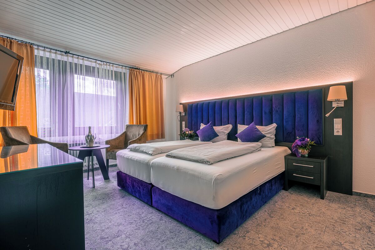 hypo-allergenic bedding, in-room safe, desk, laptop workspace