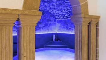 Indoor spa tub