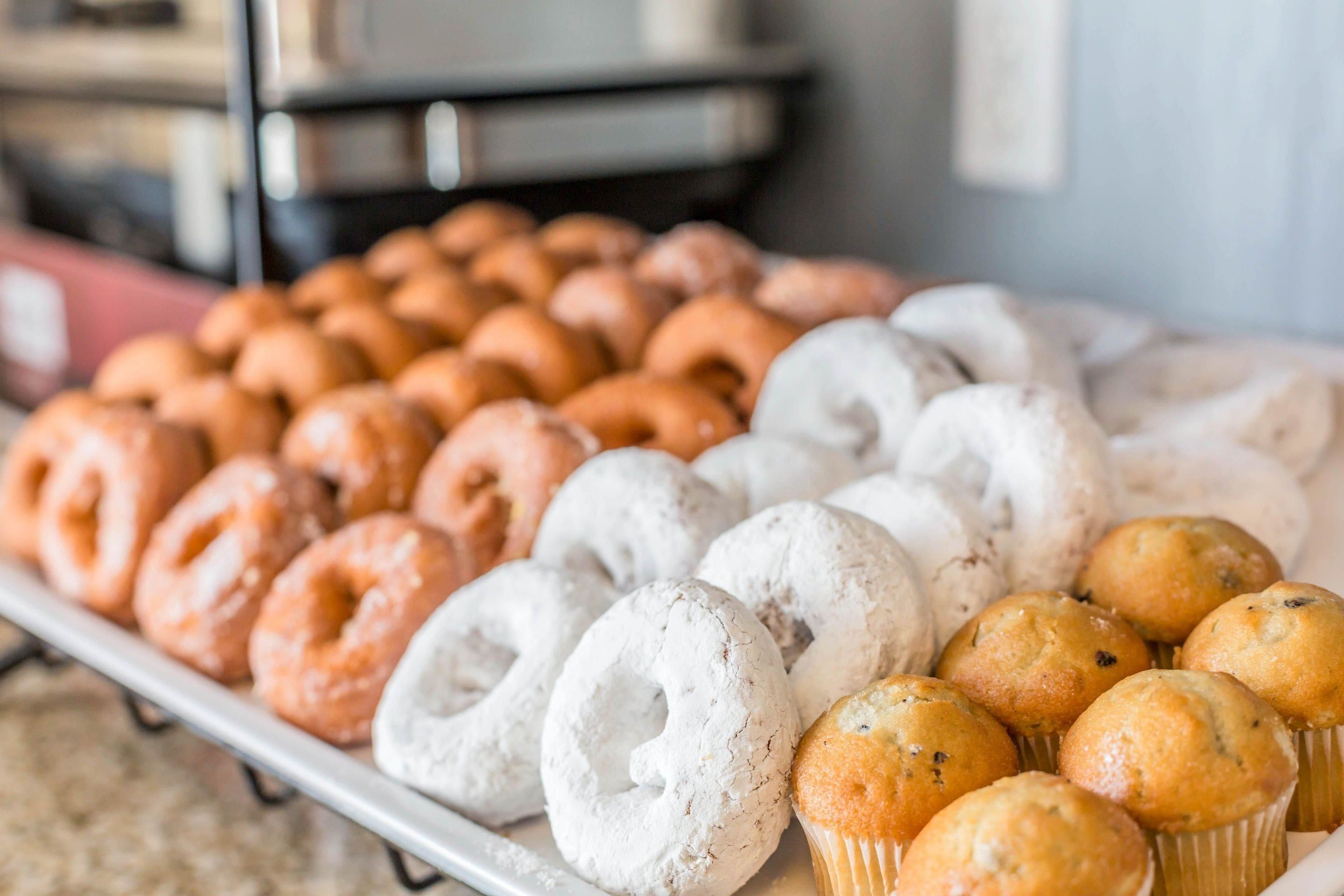 free daily full breakfast