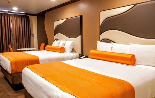 Deluxe Room, 2 Queen Beds