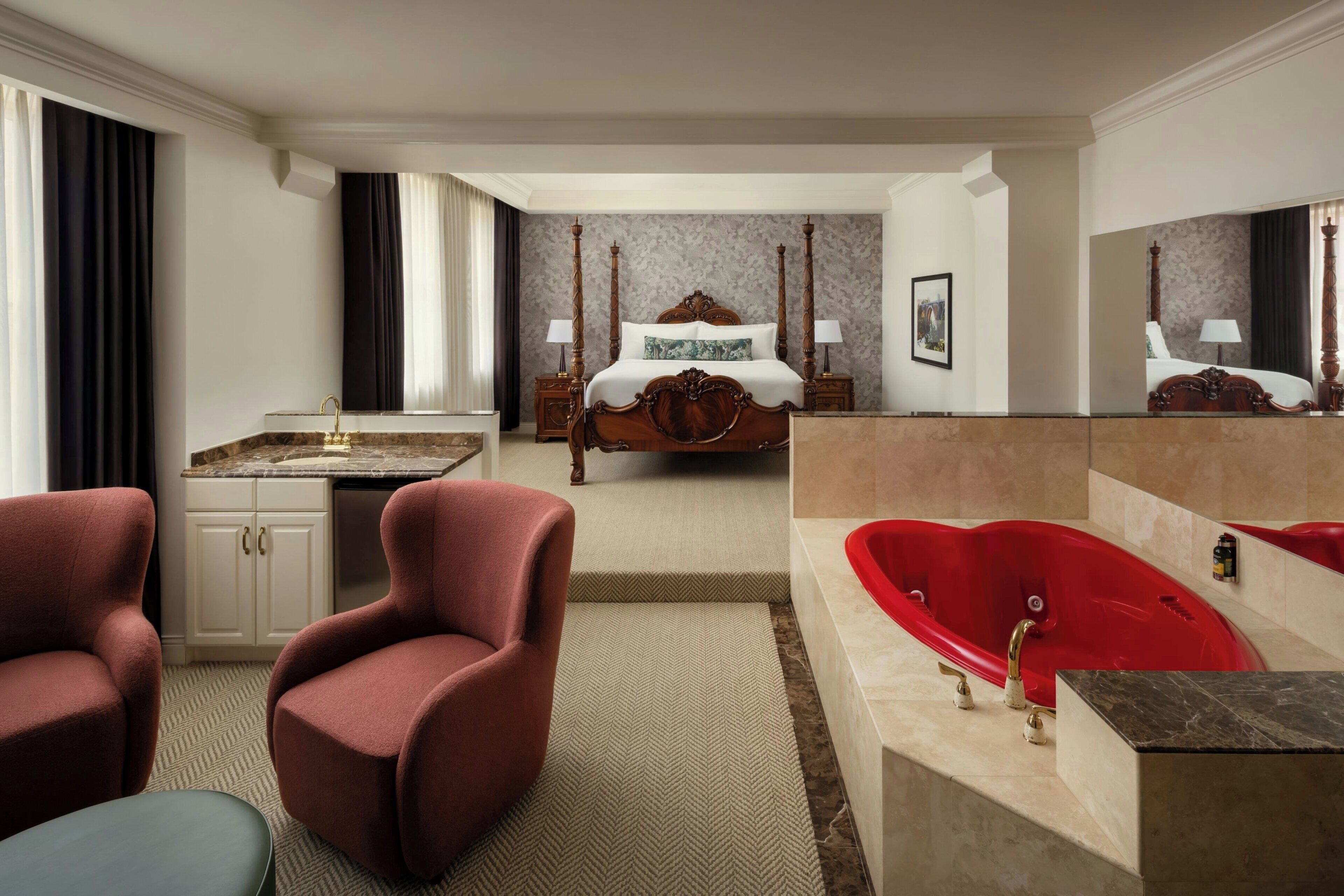 Frette Italian sheets, premium bedding, pillowtop beds, in-room safe