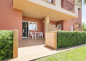 Apartment, 2 Bedrooms, Garden Area, 2 adults and 2 children | 2 bedrooms, in-room safe, desk, blackout drapes