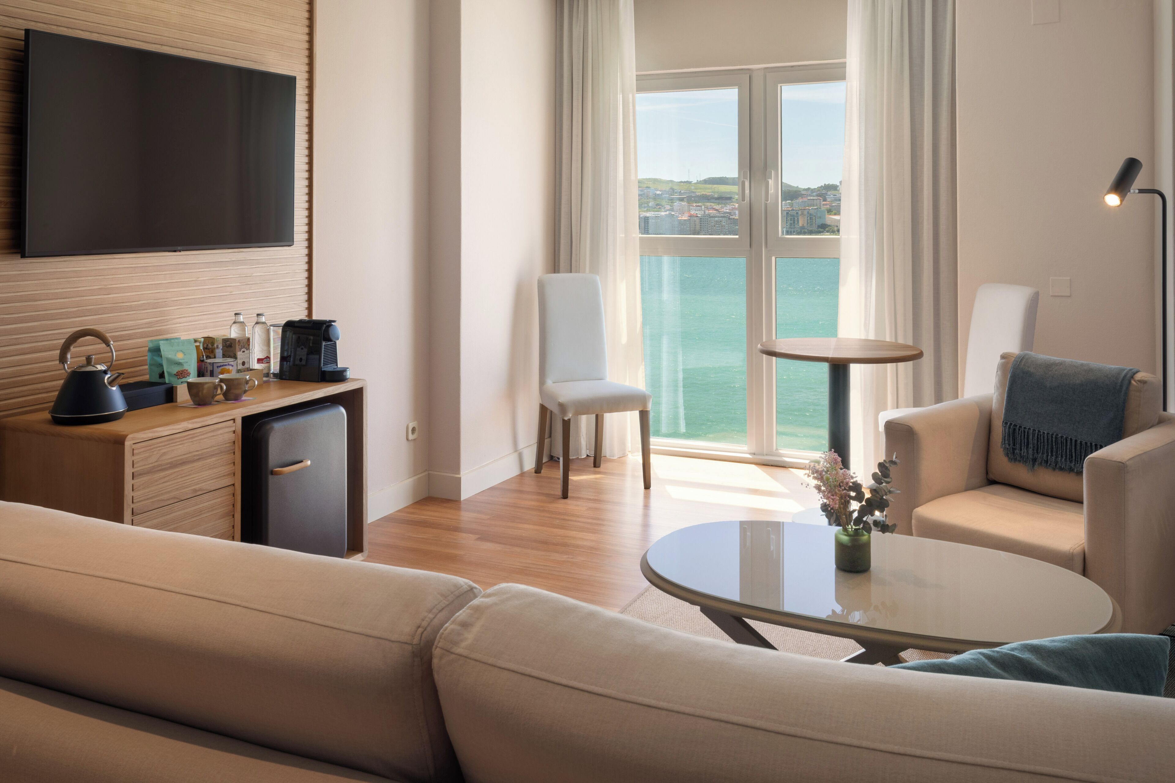 Suite Duplex Sea View | Safe på rommet, blendingsgardiner og strykejern/-brett