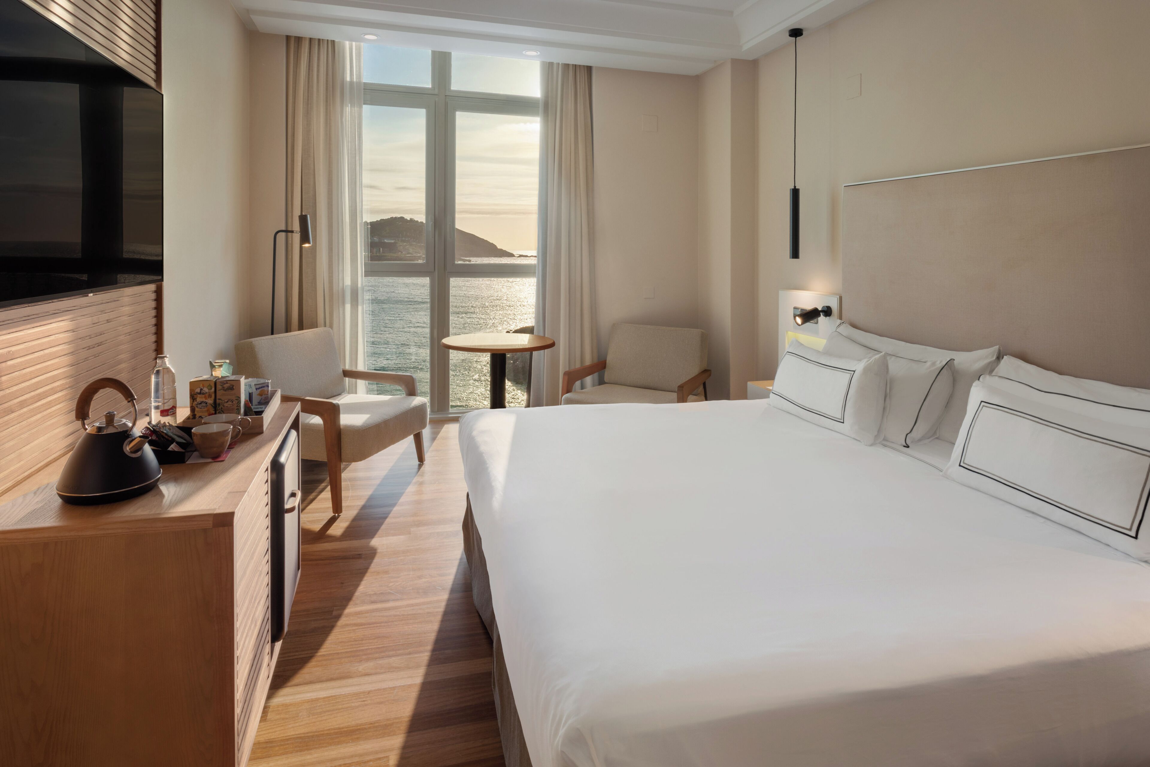 Premium Room, Sea View | In-room safe, desk, blackout drapes, iron/ironing board