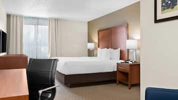 Premium bedding, in-room safe, desk, laptop workspace