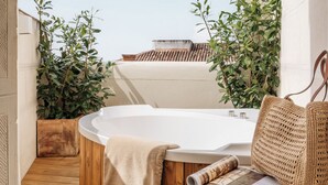 The Fine Arts Suite with Terrace | Quang cảnh từ phòng