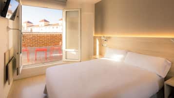 Literie de qualité supérieure, coffres-forts dans les chambres, bureau