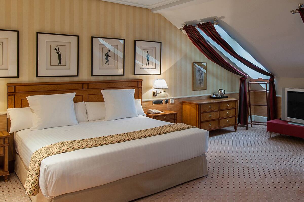 1 bedroom, minibar, in-room safe, desk