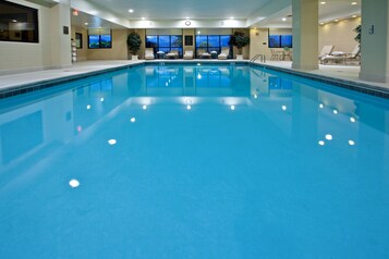 Indoor pool, pool loungers