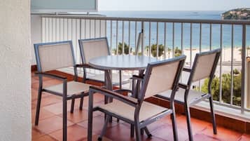 Premium appartement, 1 slaapkamer, balkon, uitzicht op zee (2pax) | Uitzicht op strand/zee