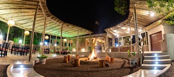 Gooderson Dumazulu Lodge & Traditional Village