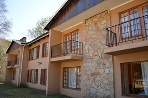 Exterior - Gooderson Drakensberg Gardens Golf & Spa Resort (Drakensberg Gardens)