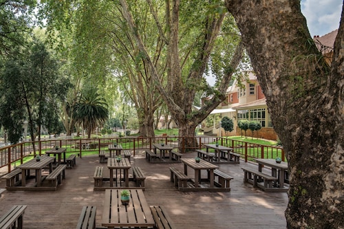 Holiday Inn Johannesburg Sunnyside Park by IHG