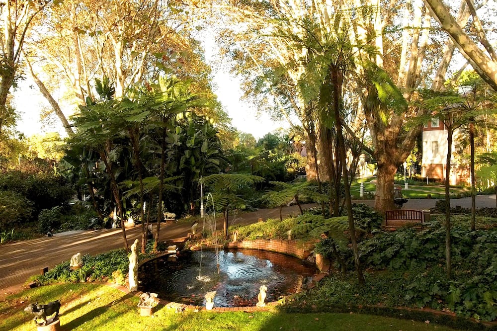 Holiday Inn Johannesburg Sunnyside Park by IHG