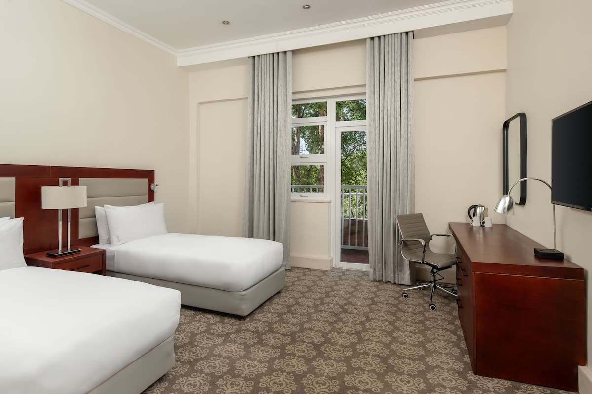 Premium bedding, minibar, in-room safe, desk